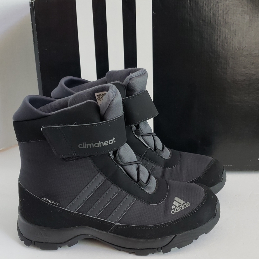 Adidas snow boots